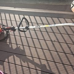 petrol trimmers