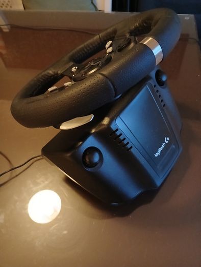 Logitech G920 Steering Wheel, Pedals and Gear Shift