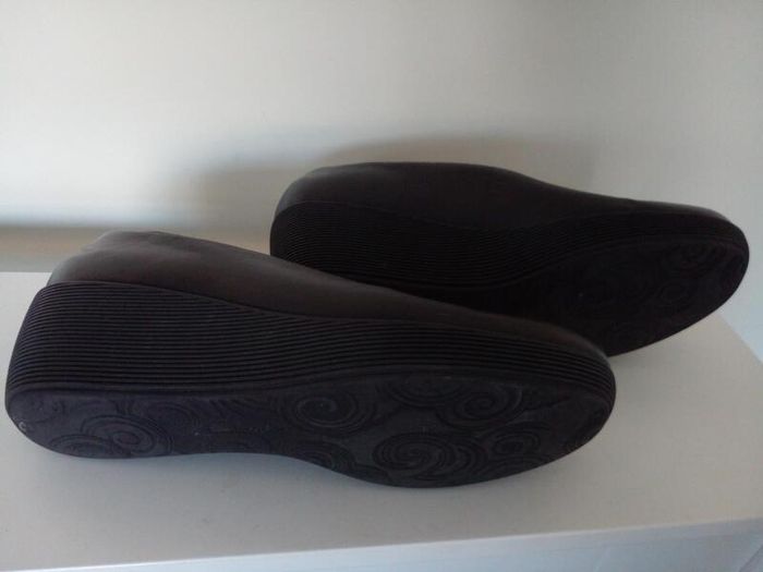 Clarks Platform Shoes size 6