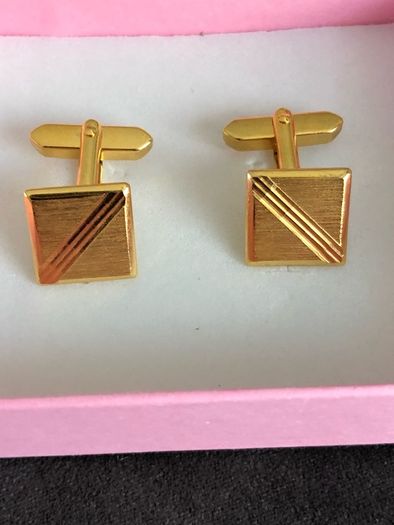 cuff links
