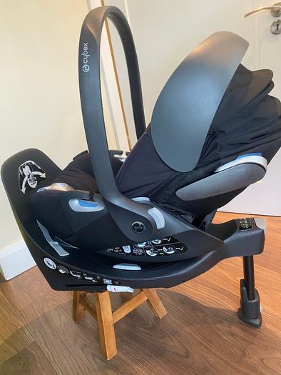 Seat + base | Cybex Cloud Z + Base Z + Newborn Insert