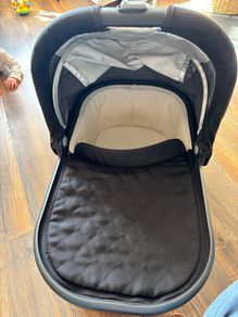 uppababy bassinet black
