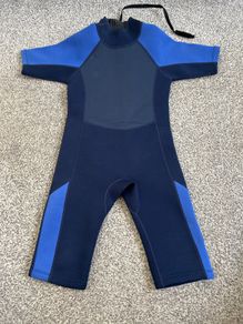 boys short wetsuit 5 to 6 years