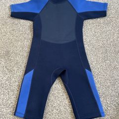 boys short wetsuit 5 to 6 years