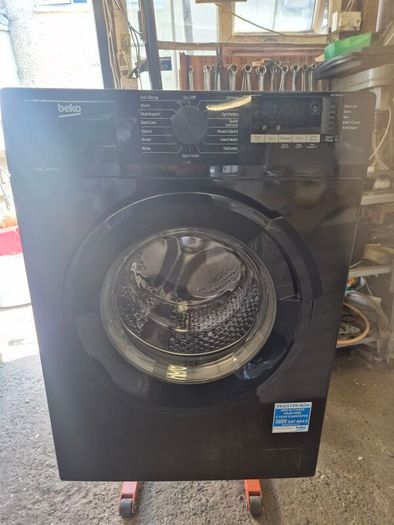 Black Beko 9kg Washing Machine For Sale