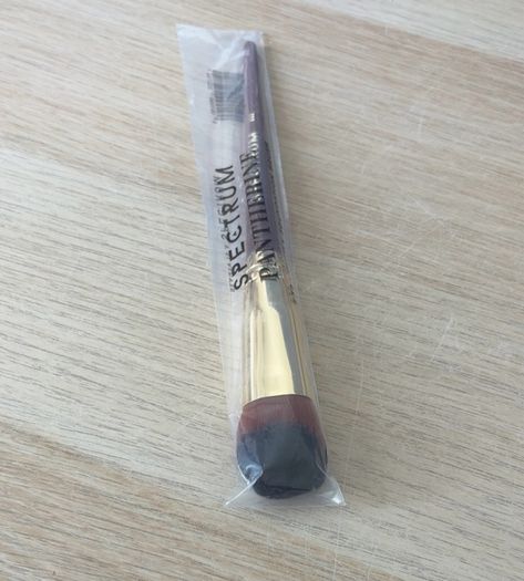 Spectrum B32 Glowy Foundation Brush