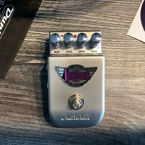 Marshall VT-1 Vibratrem pedal