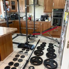 Beautiful Full Gym Weightlifting Set Up, Power Rack, Olympic Bumper Weights, Bench + Dumbbells +more