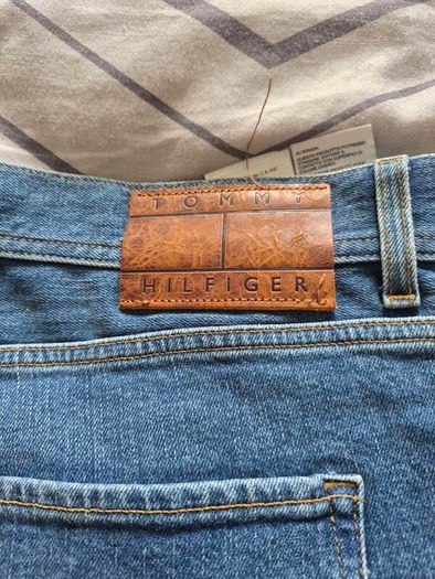 tommy hilfigure jeans