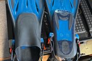 scuba diving fins- medium