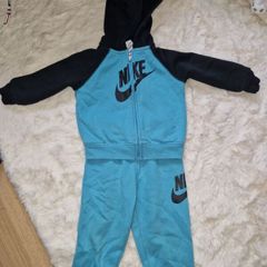 nike track 18months