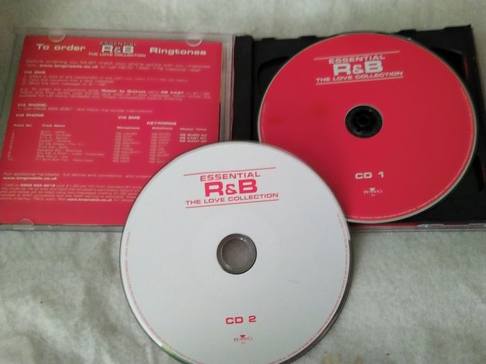 The Essential R&B 2 disc Cd