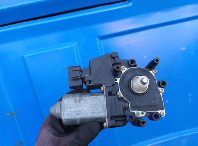 Audi A4 b5 front left window motor