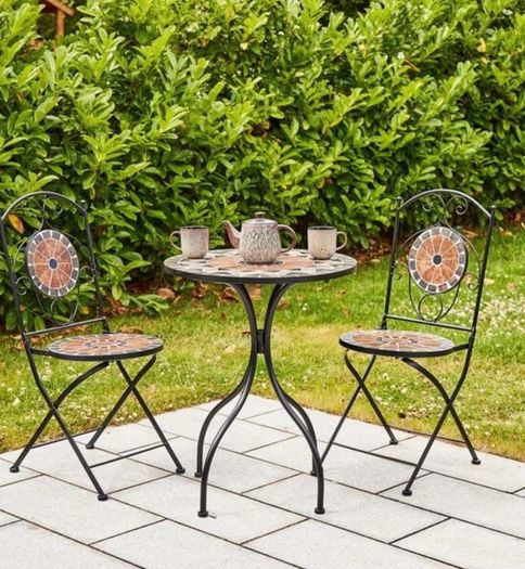 Garden Furniture - Bistro Table & Chairs
