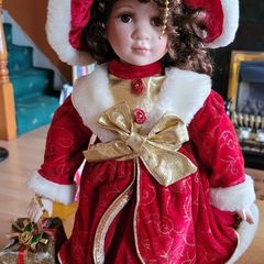 Porcelain doll - Leonardo collection -vintage