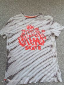 boy's t-shirt. Age 6/7