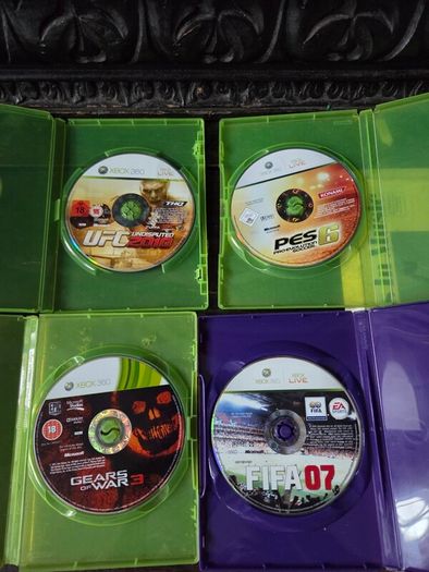 Xbox 360, 3 Controllers, 58 Games