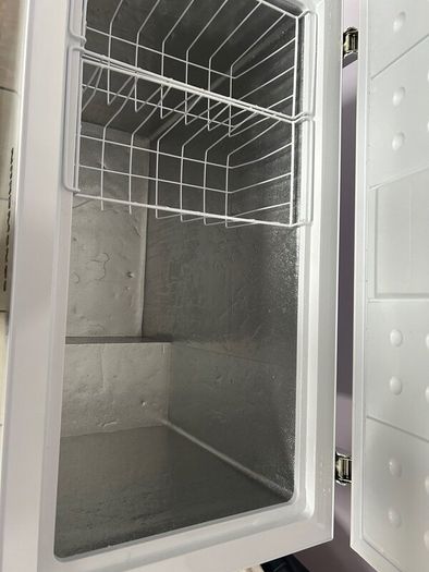 Chest freezer