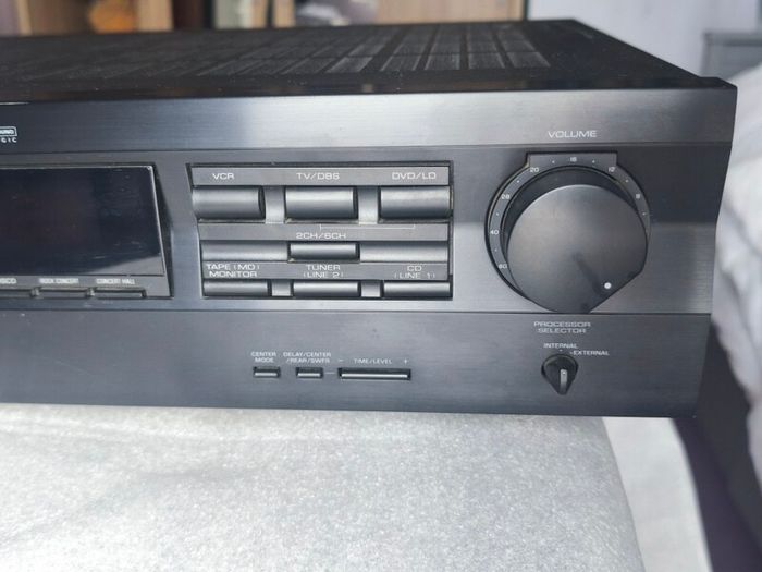 Yamaha DSP-E492 Vintage Home Cinema Surround Processor / Amplifier