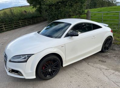 2013 audi TT QUATTRO breaking for parts