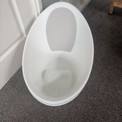Shnuggle Baby Bath Tub