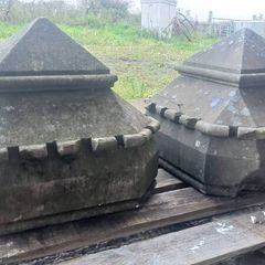 Pair of Sandstone cappings