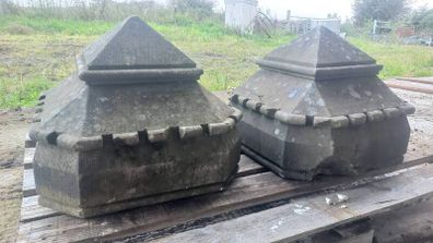 Pair of Sandstone cappings