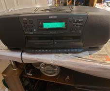 Samsung CD Player Stereo Radio Cassette Recorder, Model RCD-1650, Dual Tape Deck and Radio working fine, CD Player struggling to spin