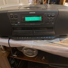 Samsung CD Player Stereo Radio Cassette Recorder, Model RCD-1650, Dual Tape Deck and Radio working fine, CD Player struggling to spin