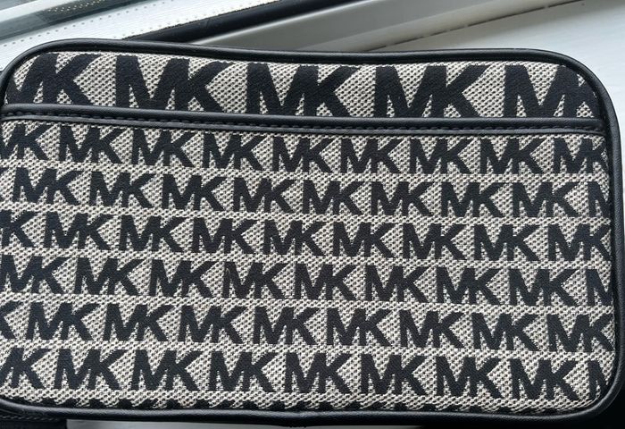 Michael Kors Camera Handbag - Bradshaw Medium with tags