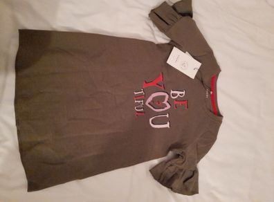 Girl's top, age 6, brand new