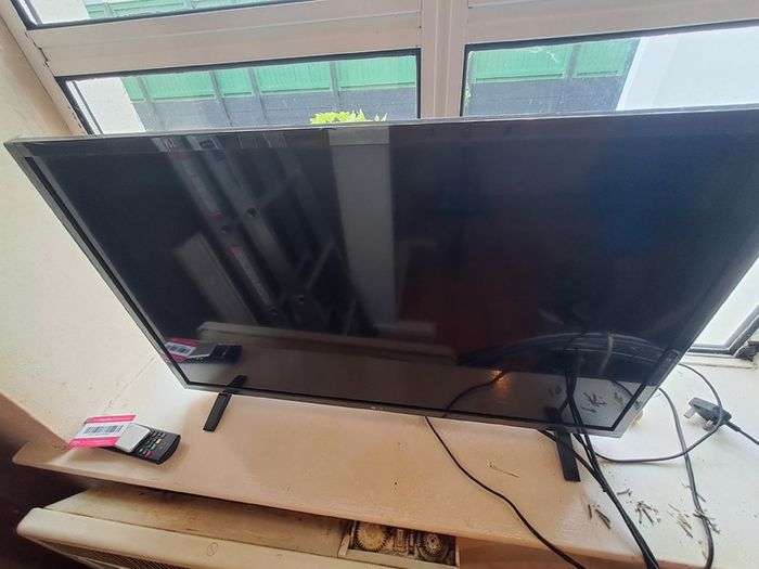 t.v