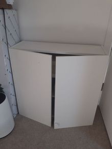 kitchen cabinet