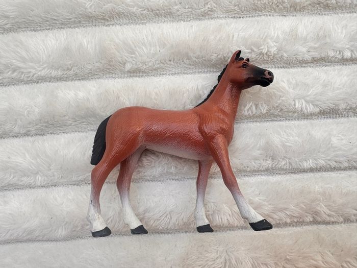 Britains Pony Horse Resin approx. 9 cm. Used Please see photos