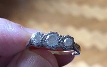 Antique 3stone diamond ring
