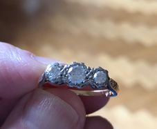 Antique 3stone diamond ring