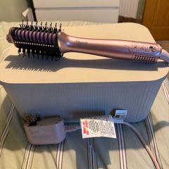 Shark Glossi z-in-1 Hot Brush and Air Glosser - Lychee