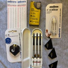 Unicorn Darts set & accessories