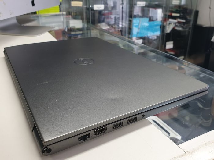 Dell Vostro 15 5568 15.6" Laptop Intel i5 7200U 2.5GHz 16GB 256GB SSD Windows 11 Pro