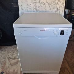 Bosch Series 2 Silent Plus freestanding dishwasher