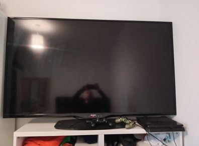 60" 3D TV and PlayStation 4 1tb with games and controllers