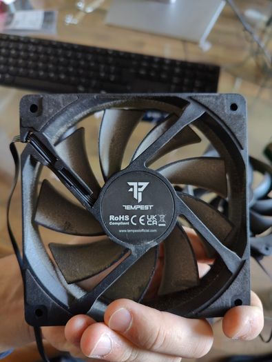 3x120mm PC Case Fans > RGB / Standard Fan Packs