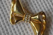 brooch
