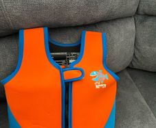 swim vest