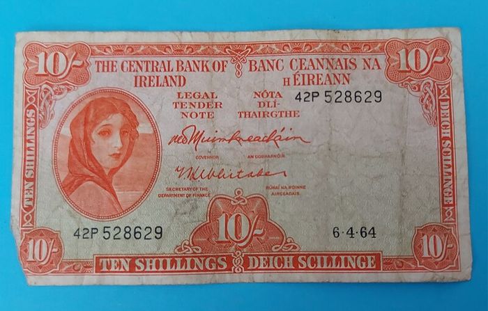 Irish 1964 Lavery ten shilling banknote in used condition