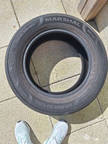 Car Tyre ( 215/60 R16 95V)