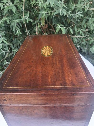 Sheraton Revival Large Mahogany Tea Caddy(Circa 1850)