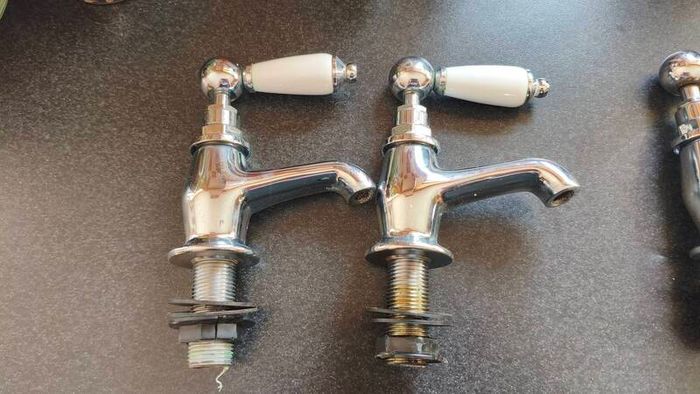 GoodHome Brean Traditional Basin Pillar Tap