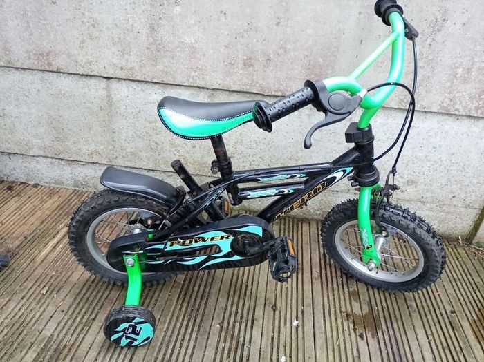 Boys 12" Wheel bike. Perfect first bike