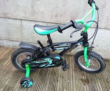 Boys 12" Wheel bike. Perfect first bike